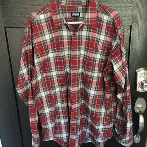 Men’s Patagonia button down